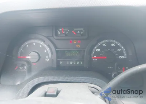 2013 Ford E-350 Super Duty Xl from USA, damaged, VIN 1FBSS3BL1DDA07828